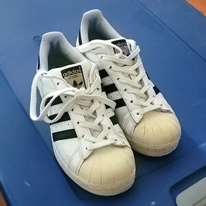 Adidas Superstar Sneakers